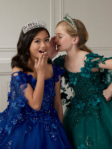 Scoop Neck Lace And Glitter Tulle Ball Gown With Detachable Cape In Hunter