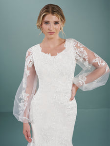 Long Sleeve Mermaid Lace Gown In Ivory