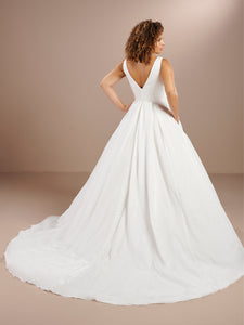 Organza Wedding Ball Gown With Deachable Bow In Ivory