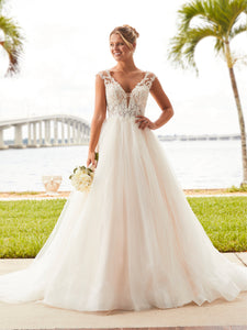 Lace And Tulle Gown In Ivory
