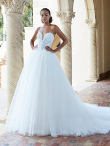 Beaded Lace And Tulle Strapless Gown In Ivory Ivory