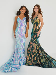 Sequined Trumpet Gown In Sky