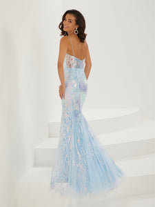 Lace And Tulle Sweetheart Gown In Sky