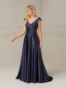 Pleated A-Line Gown With Pockets In Navy