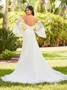 Lace Gown With Removable Sleeves In Ivory Almond